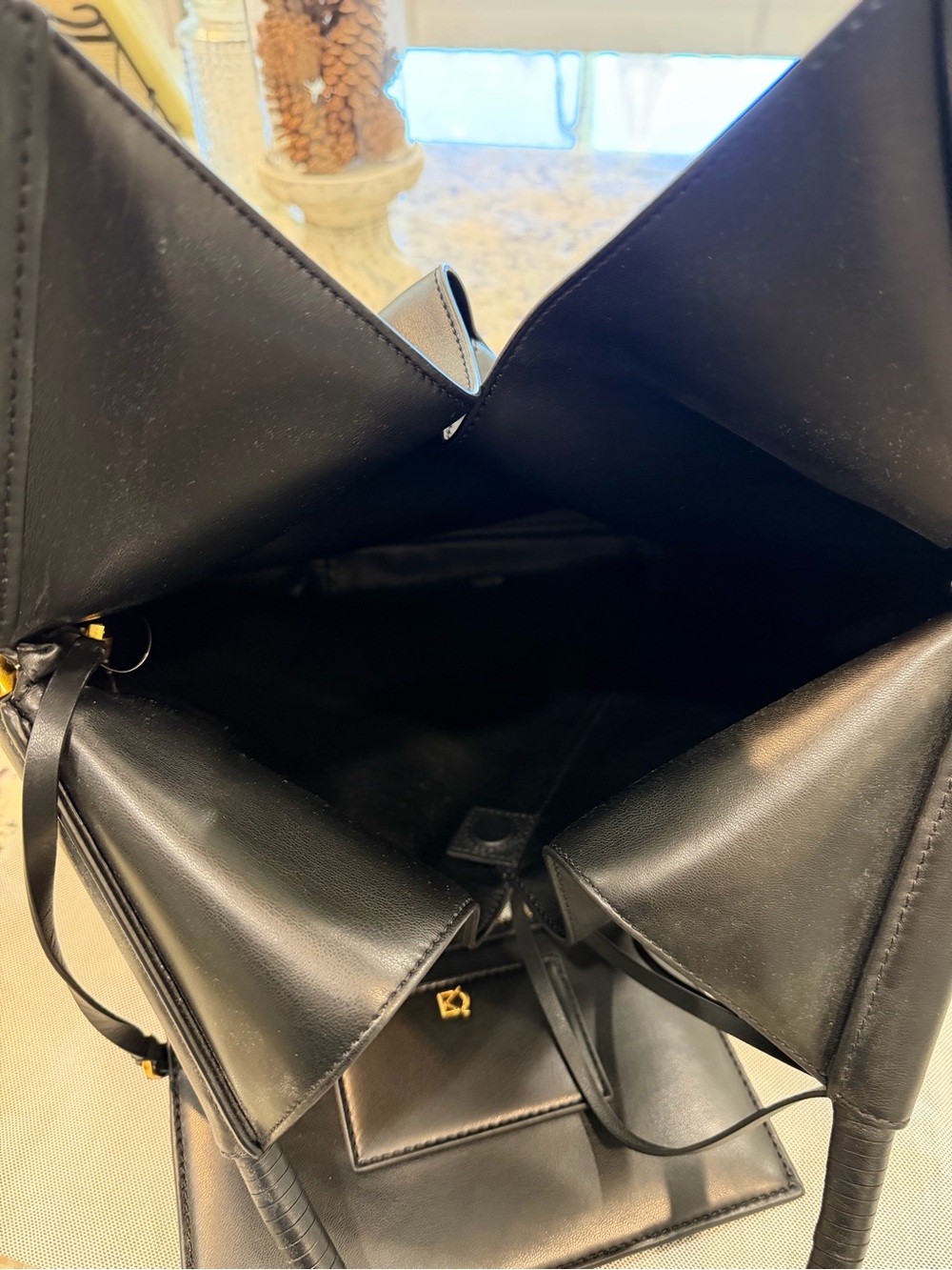 Donna Karan Black Leather Shoulder Hobo with Gold Hardware - Picture 4 of 11